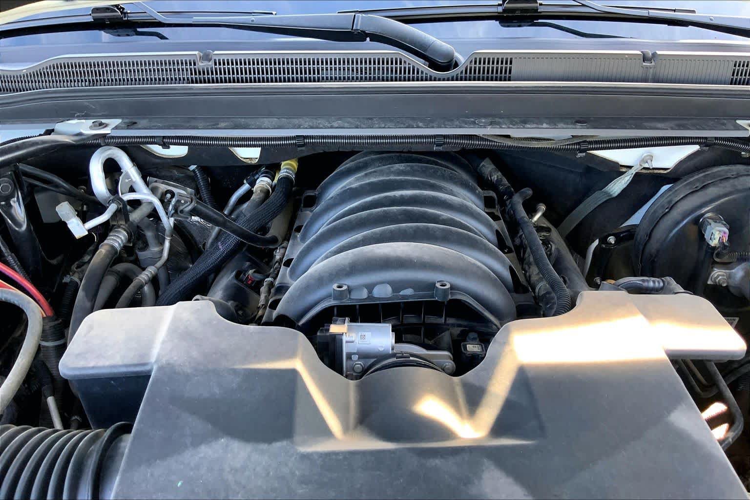 Used 2019 Chevrolet Tahoe LT AWD/4WD image 32