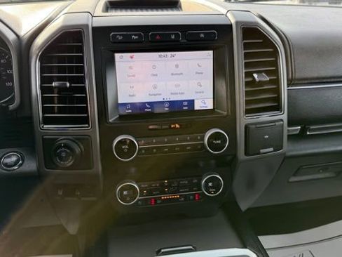 Used 2021 Ford Expedition XLT image 20