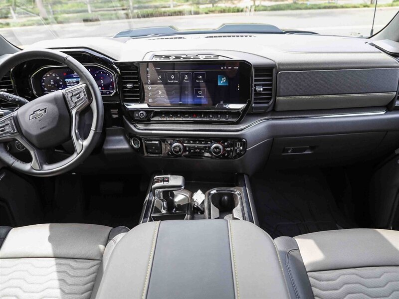 Used 2025 Chevrolet Silverado 1500 ZR2 AWD/4WD image 17