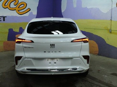Used 2025 Buick Envista Avenir FWD image 4