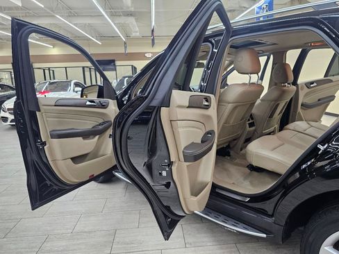 Used 2015 Mercedes-Benz ML 350 2WD w/ Premium 1 Package image 17
