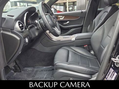 Used 2022 Mercedes-Benz GLC 300 w/ Premium Package Lite image 5