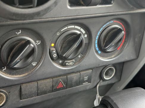 Used 2007 Jeep Wrangler Unlimited X RWD image 11