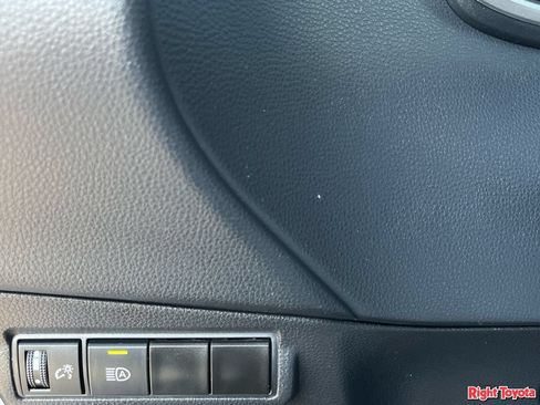 Certified 2023 Toyota Corolla Cross XLE w/ Convenience Package FWD image 33