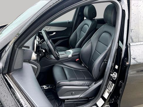 Used 2022 Mercedes-Benz GLC 300 image 8