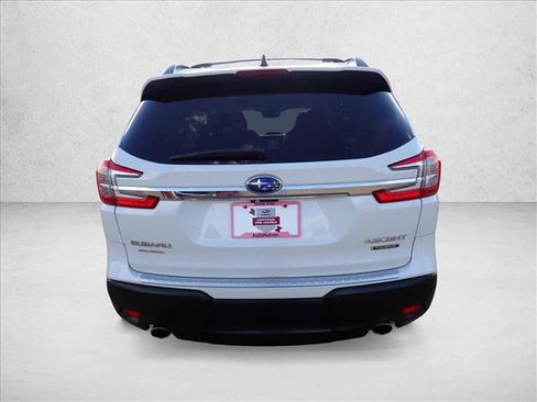 Used 2023 Subaru Ascent Touring AWD/4WD image 3