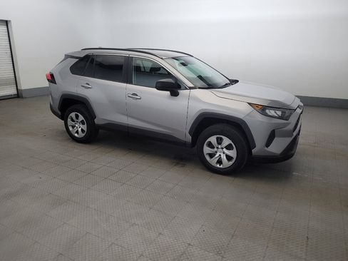 Used 2021 Toyota RAV4 LE w/ Carpet Mat Package (TMS) AWD/4WD image 11