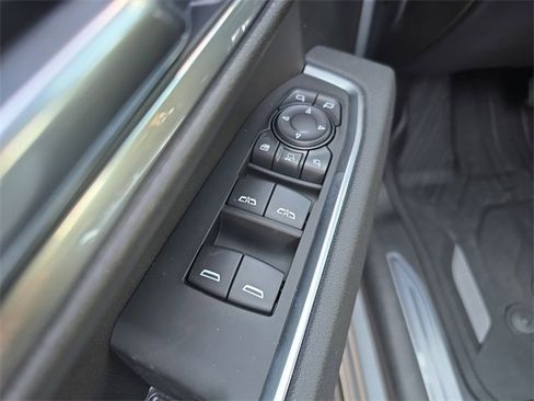 New 2025 GMC Sierra 2500 SLT w/ SLT Premium Package image 17