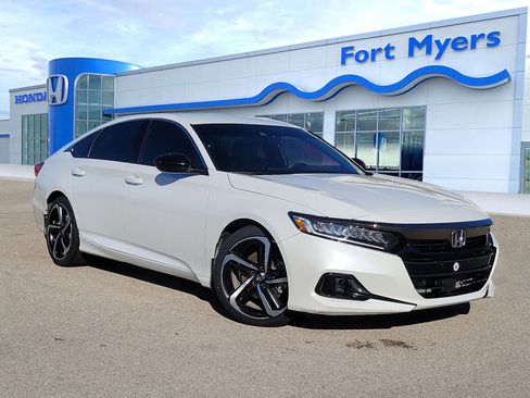 Used 2022 Honda Accord Sport image 1