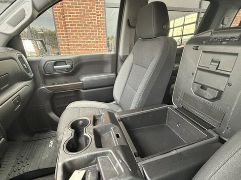 Used 2021 Chevrolet Silverado 1500 LT w/ Z71 Off-Road Package image 29