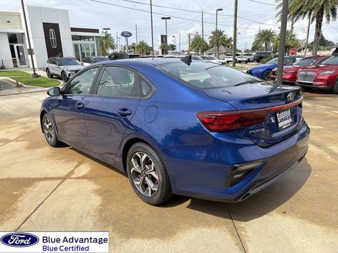 Used 2019 Kia Forte LXS FWD image 8