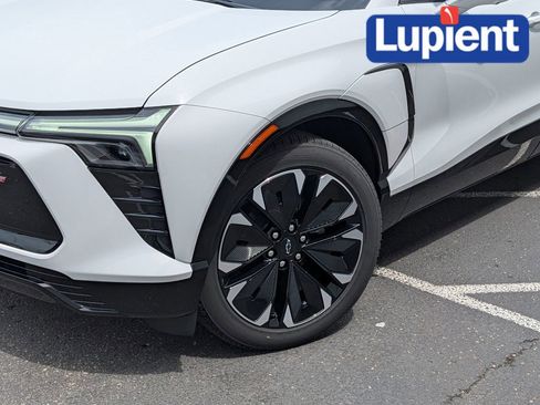 Used 2024 Chevrolet Blazer EV RS AWD/4WD image 29