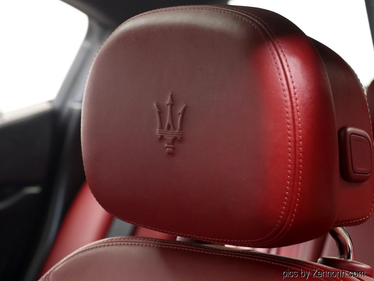 Used 2016 Maserati Ghibli S Q4 AWD/4WD image 33