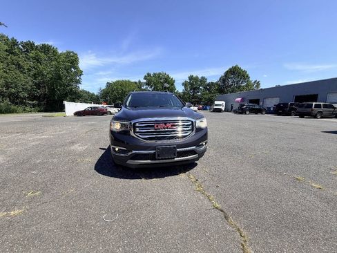 Used 2017 GMC Acadia SLE FWD image 19