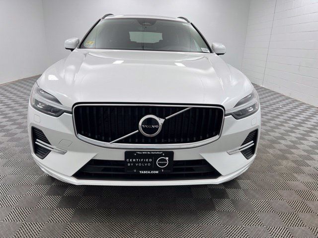 Used 2023 Volvo XC60 B5 Core AWD/4WD image 3