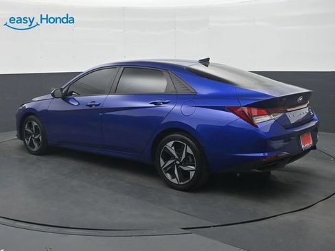 Used 2023 Hyundai Elantra SEL w/ Convenience Package FWD image 5