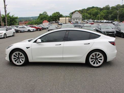 Used 2021 Tesla Model 3 Standard Range Plus RWD image 4