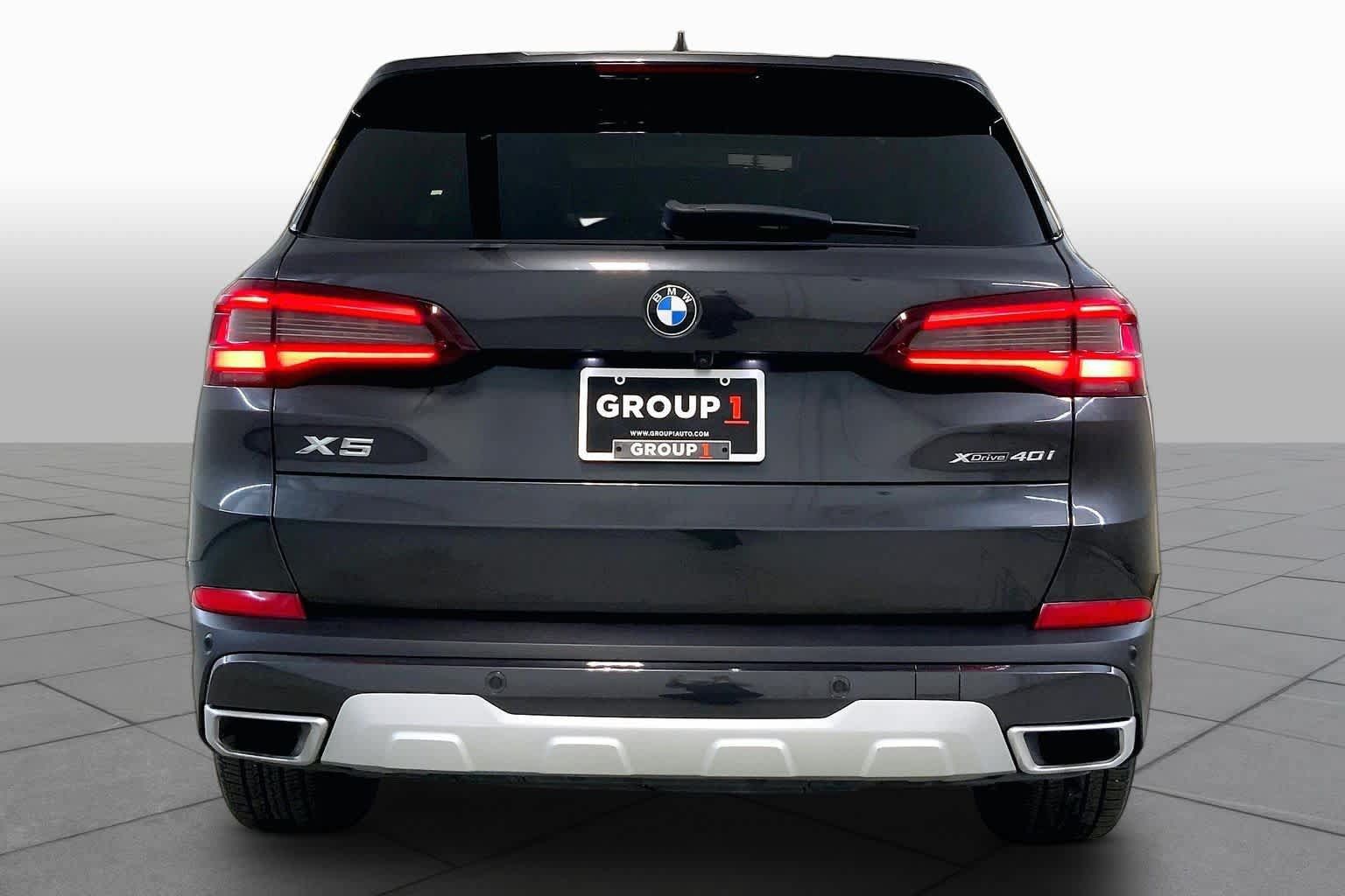 Used 2022 BMW X5 xDrive40i w/ Executive Package AWD/4WD image 4