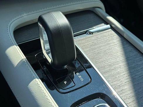 Certified 2023 Volvo XC90 B5 Plus w/ Protection Package Premier AWD/4WD image 20