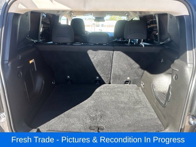 Used 2018 Jeep Renegade Trailhawk AWD/4WD image 20