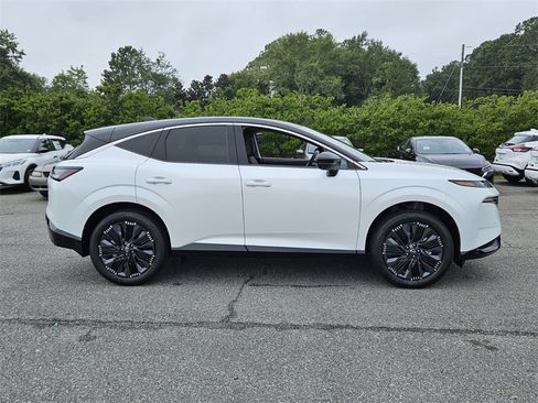 New 2025 Nissan Murano Platinum w/ Cargo Package image 13