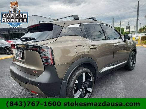 Used 2025 Nissan Kicks SR w/ SR Premium Package FWD image 8