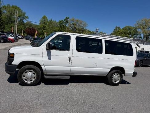 Used 2008 Ford E-350 and Econoline 350 XL RWD image 2