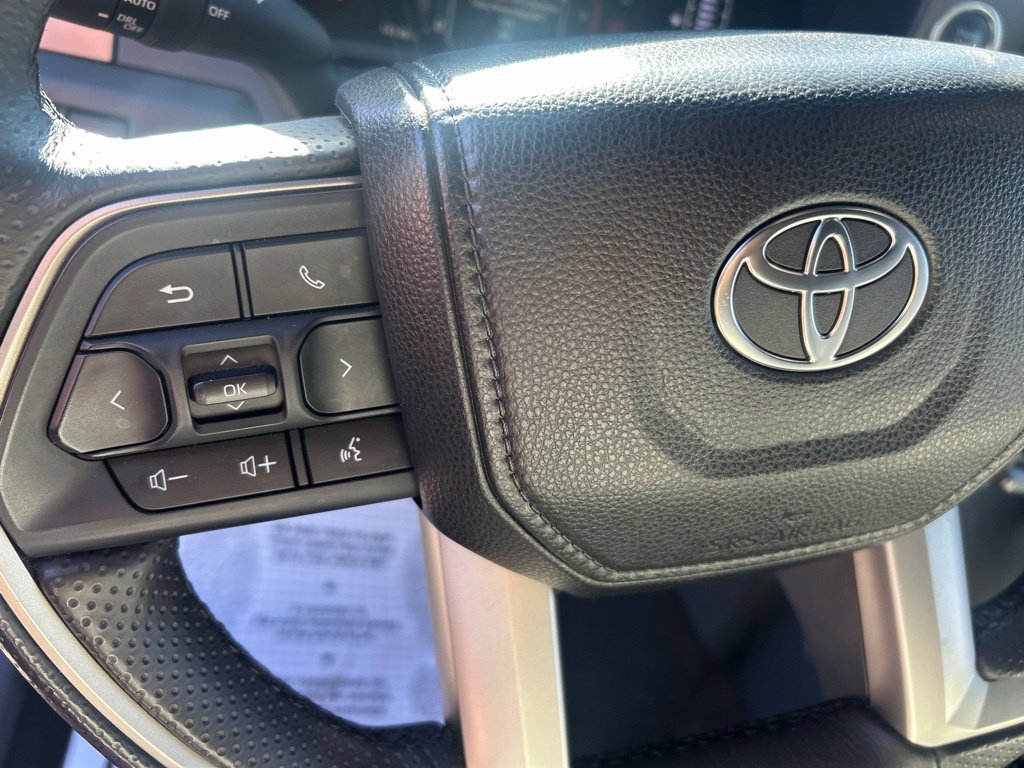 Used 2026 Toyota 4Runner SR5 AWD/4WD image 25