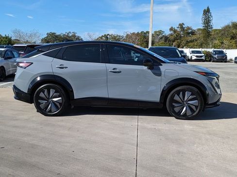 Used 2023 Nissan Ariya image 4
