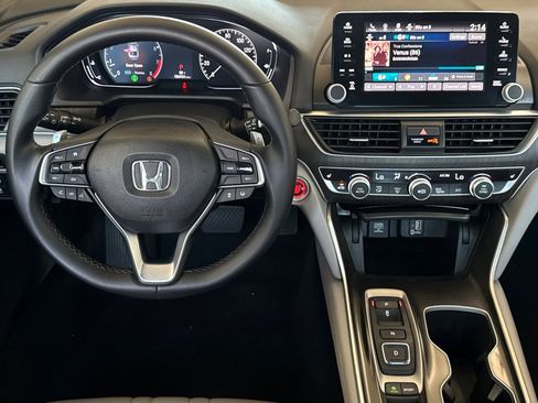 Certified 2018 Honda Accord EX-L image 14