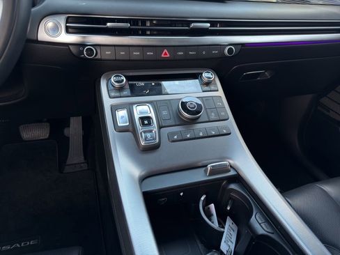 Used 2023 Hyundai Palisade Calligraphy FWD image 15