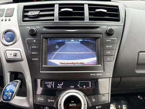 Used 2013 Toyota Prius V Three image 21