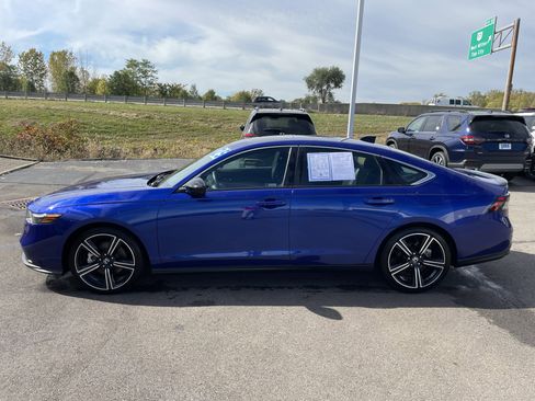 Used 2025 Honda Accord Sport image 23