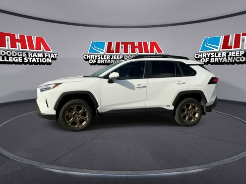 Used 2023 Toyota RAV4 AWD Hybrid image 4