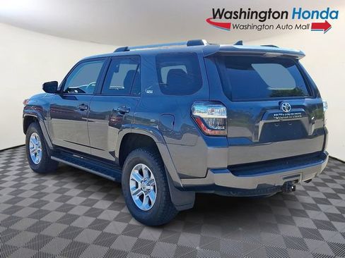 Used 2021 Toyota 4Runner SR5 Premium w/ Moonroof Package AWD/4WD image 4