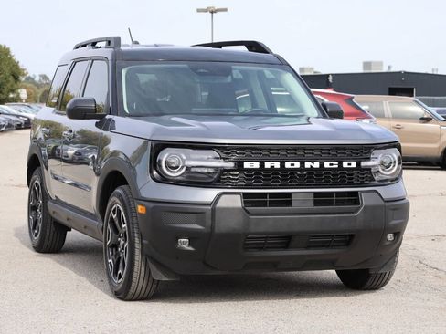 Used 2025 Ford Bronco Sport Outer Banks image 4