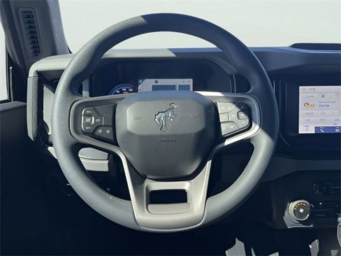 Used 2022 Ford Bronco 4-Door image 17