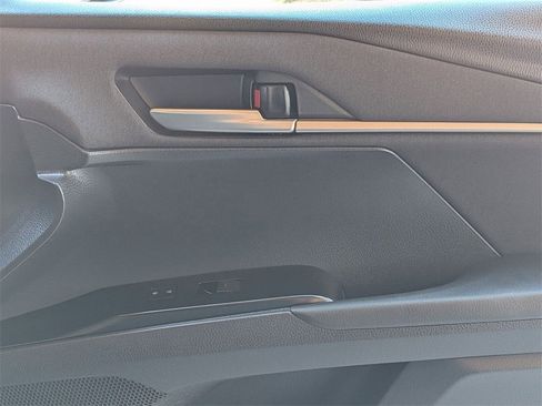 Used 2025 Toyota Camry LE image 35