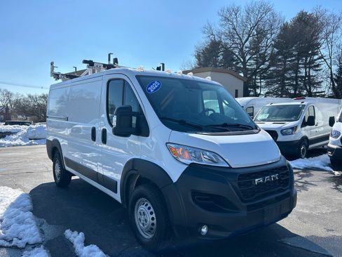 Used 2025 RAM ProMaster 1500 w/ Convenience Group image 3