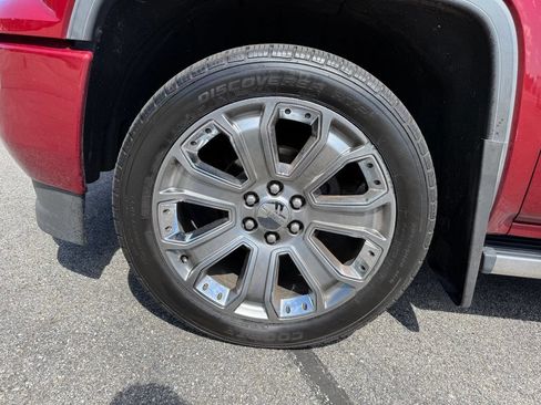 Used 2018 GMC Sierra 1500 Denali w/ Denali Ultimate Package AWD/4WD image 29