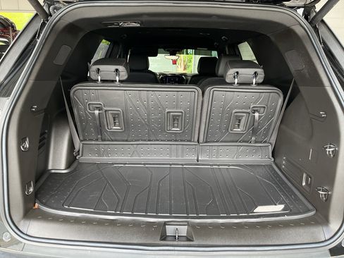 Used 2022 Chevrolet Traverse RS AWD/4WD image 8