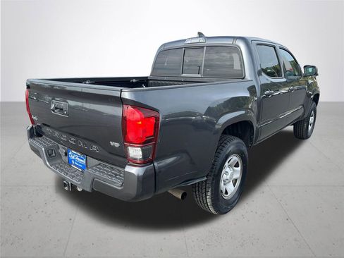 Used 2022 Toyota Tacoma SR image 7