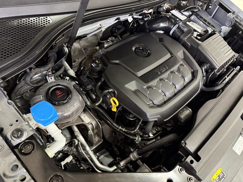 Used 2019 Volkswagen Tiguan SE w/ Panoramic Sunroof Package image 76