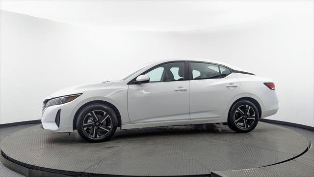 Used 2025 Nissan Sentra SV FWD image 3