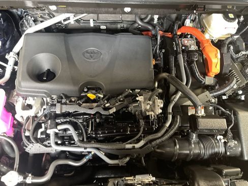 Certified 2023 Toyota RAV4 XLE w/ Convenience Package AWD/4WD image 9