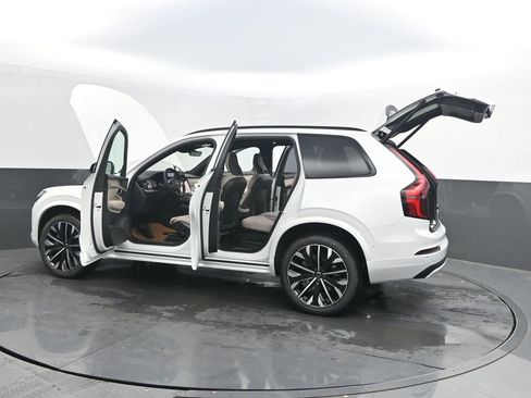 New 2026 Volvo XC90 B6 Ultra w/ Lounge Package AWD/4WD image 39