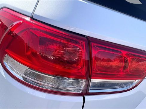 Used 2016 Kia Sorento AWD w/ LX Convenience Package image 30