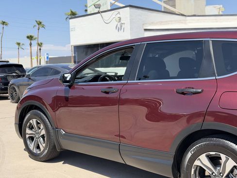 Used 2019 Honda CR-V LX image 7