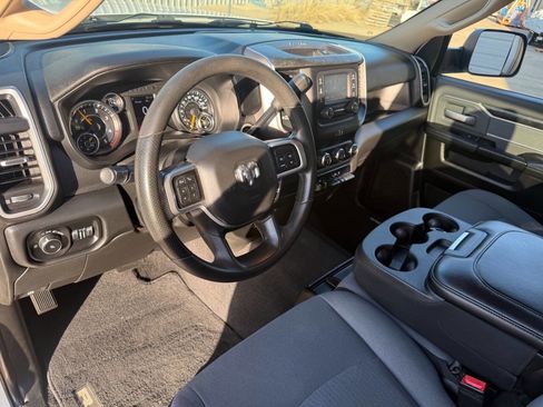 Used 2019 RAM 3500 Big Horn image 16