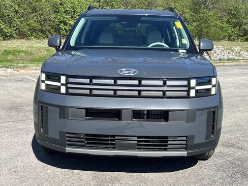 Used 2025 Hyundai Santa Fe SEL image 2